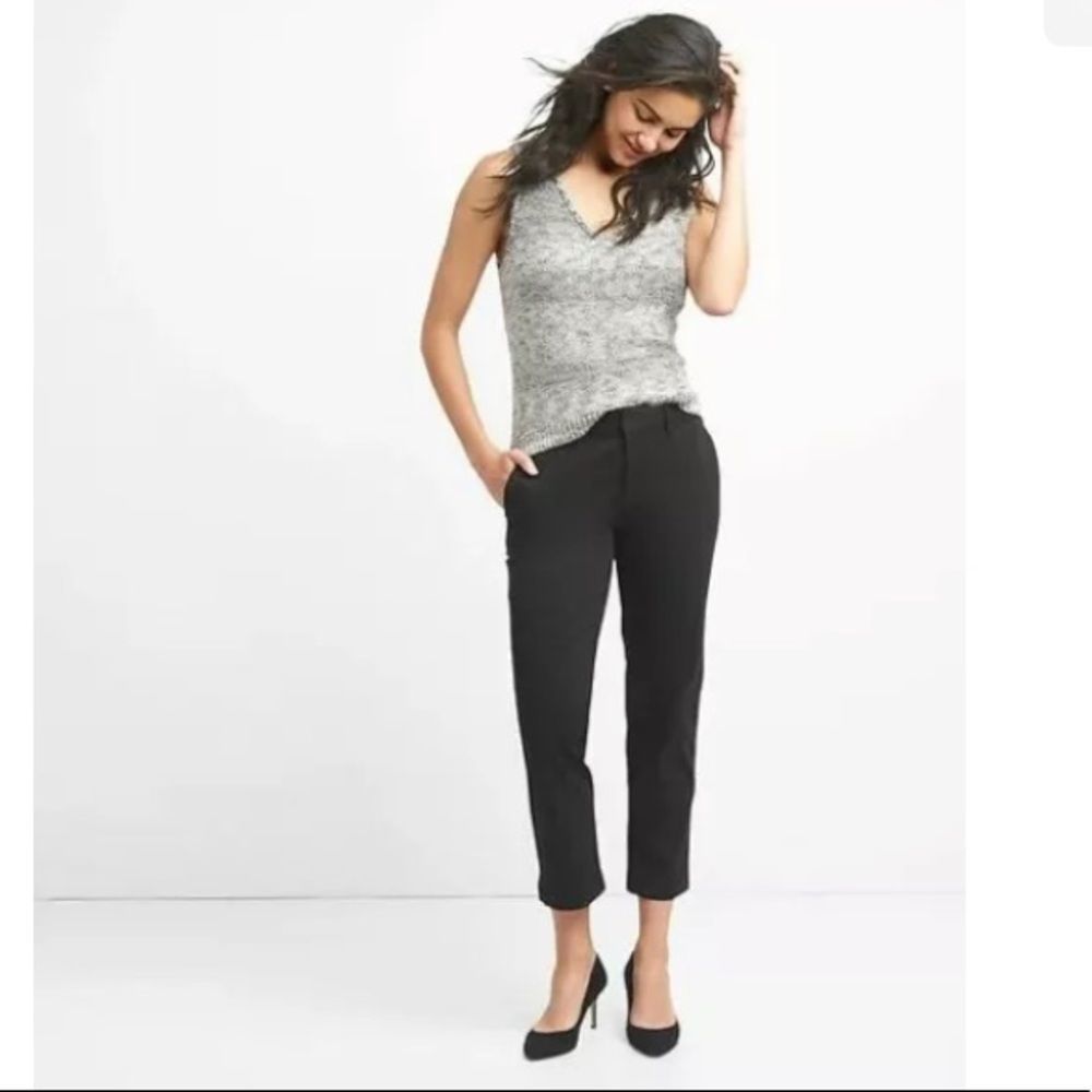 NWT Gap Slim City Crop
